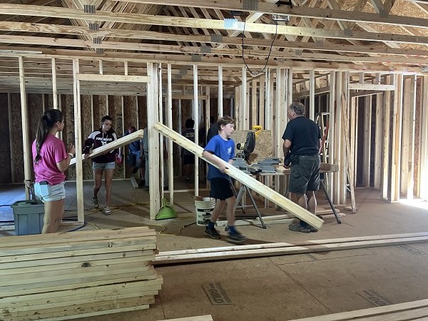 Installing Indoor Framing 